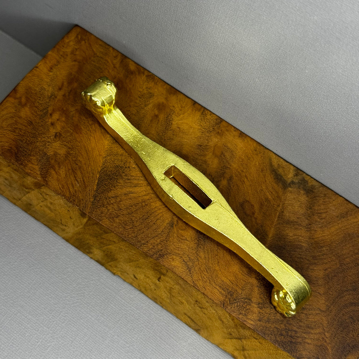 GUARDA S ZAMAK DOURADA