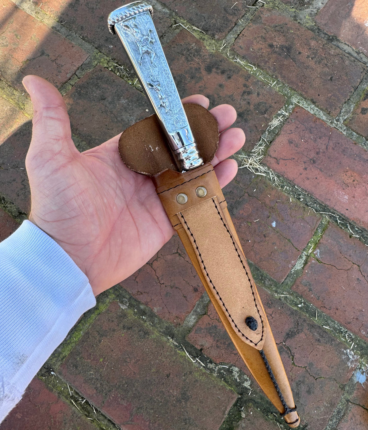 GAÚCHA PRATEADA LAÇADOR 9”