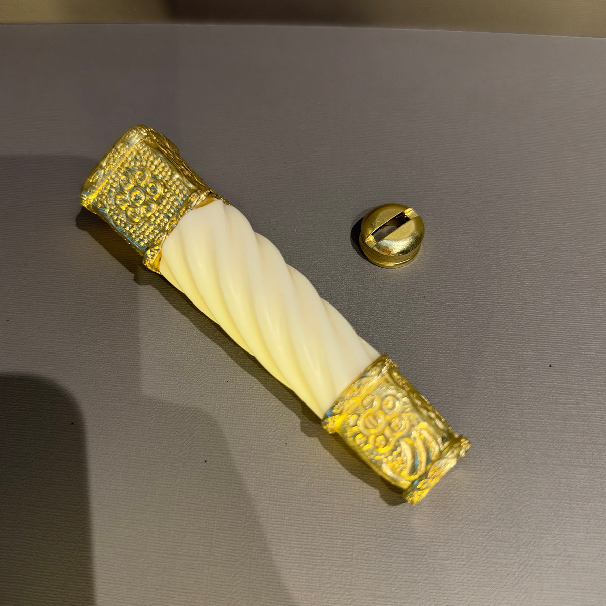 CABO TORNEADO FLORAL GOLD